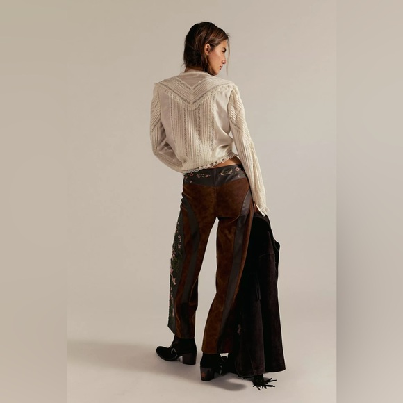 $298! FP We The Free Belle Embroidered Vegan Pants Shaved Chocolate SZ US 4 NWOT - Picture 3 of 4